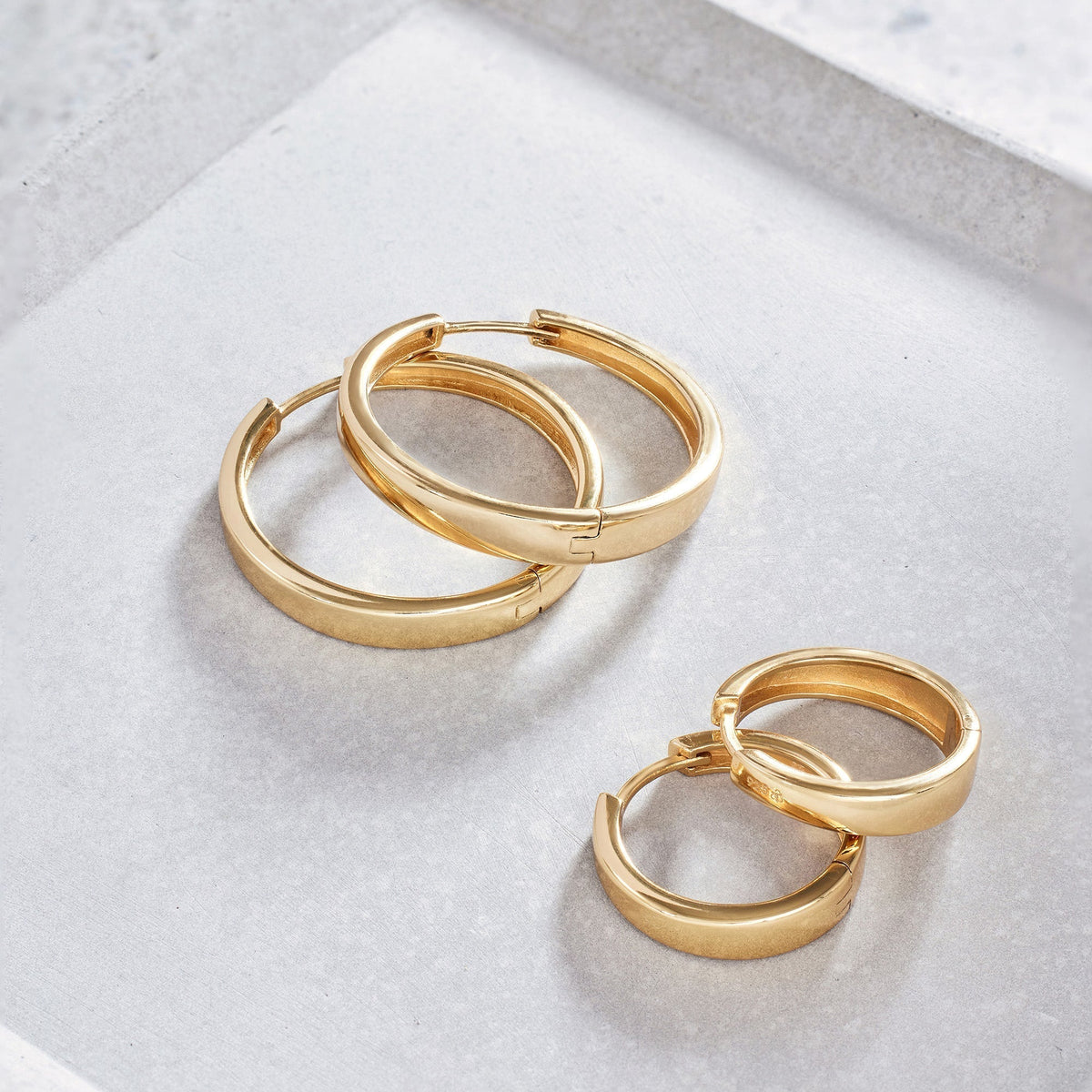 Gia Hoops | Gold